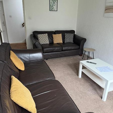 Large 2 Bedroom House Wombridge Zewnętrze zdjęcie